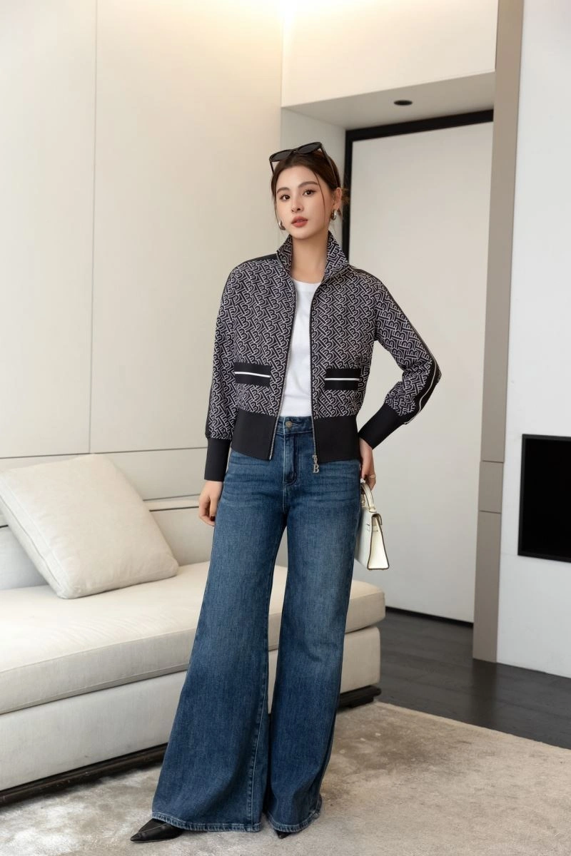 Cozy Burberry Outwear 104513