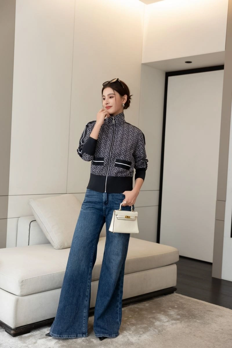 Cozy Burberry Outwear 104513