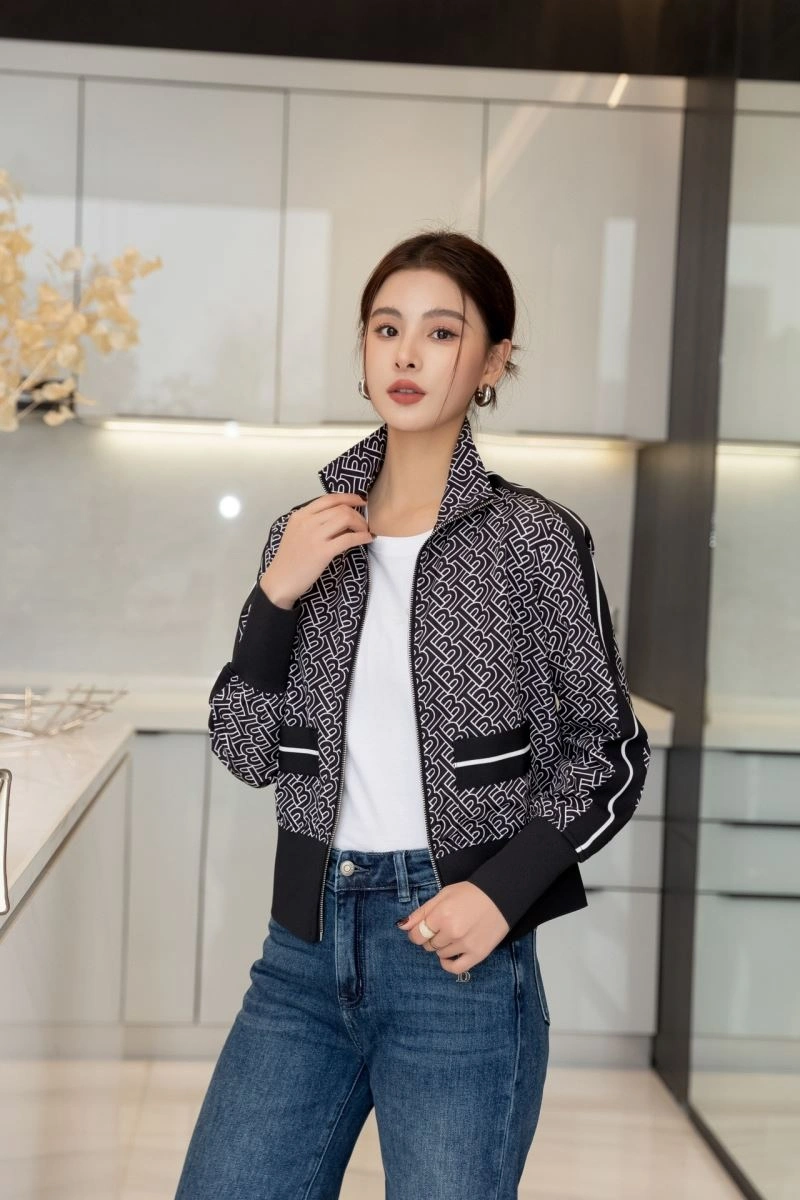 Cozy Burberry Outwear 104513