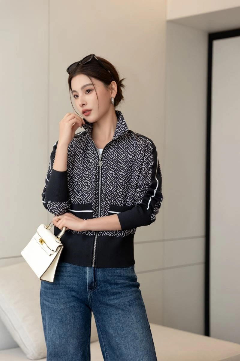 Cozy Burberry Outwear 104513