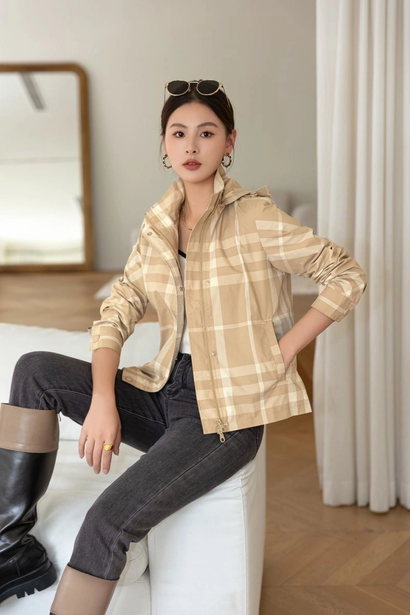 Burberry Outwear Timeless 104531