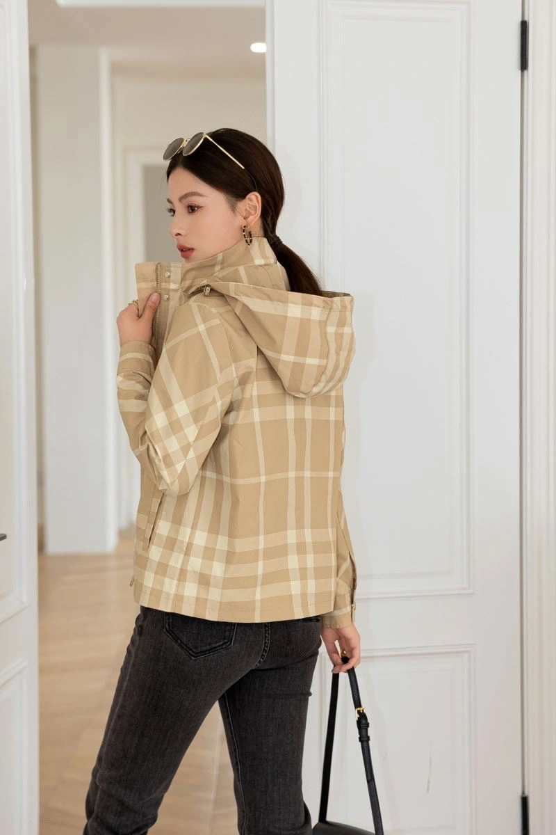Burberry Outwear Timeless 104531