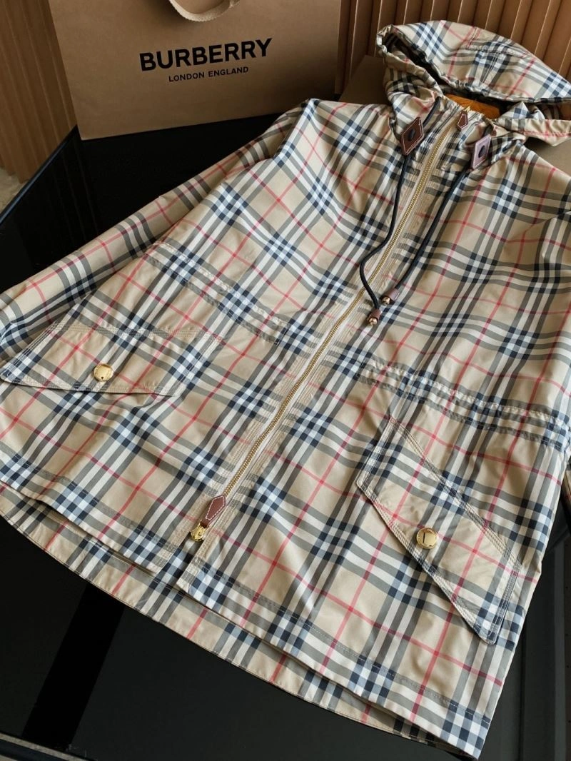 Burberry Outwear Lightweight 104500
