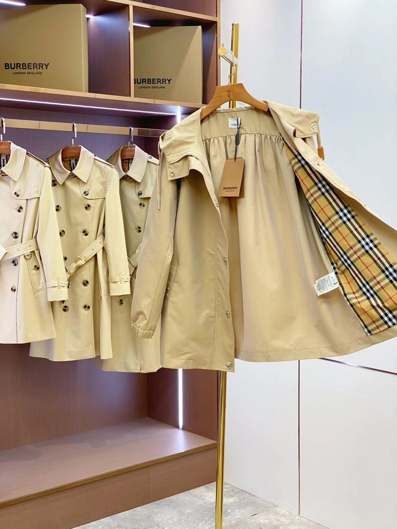 Burberry Outwear Practical 104509