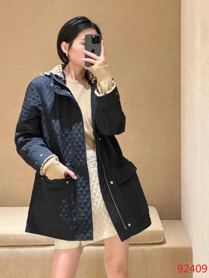Vibrant Burberry Outwear 104501