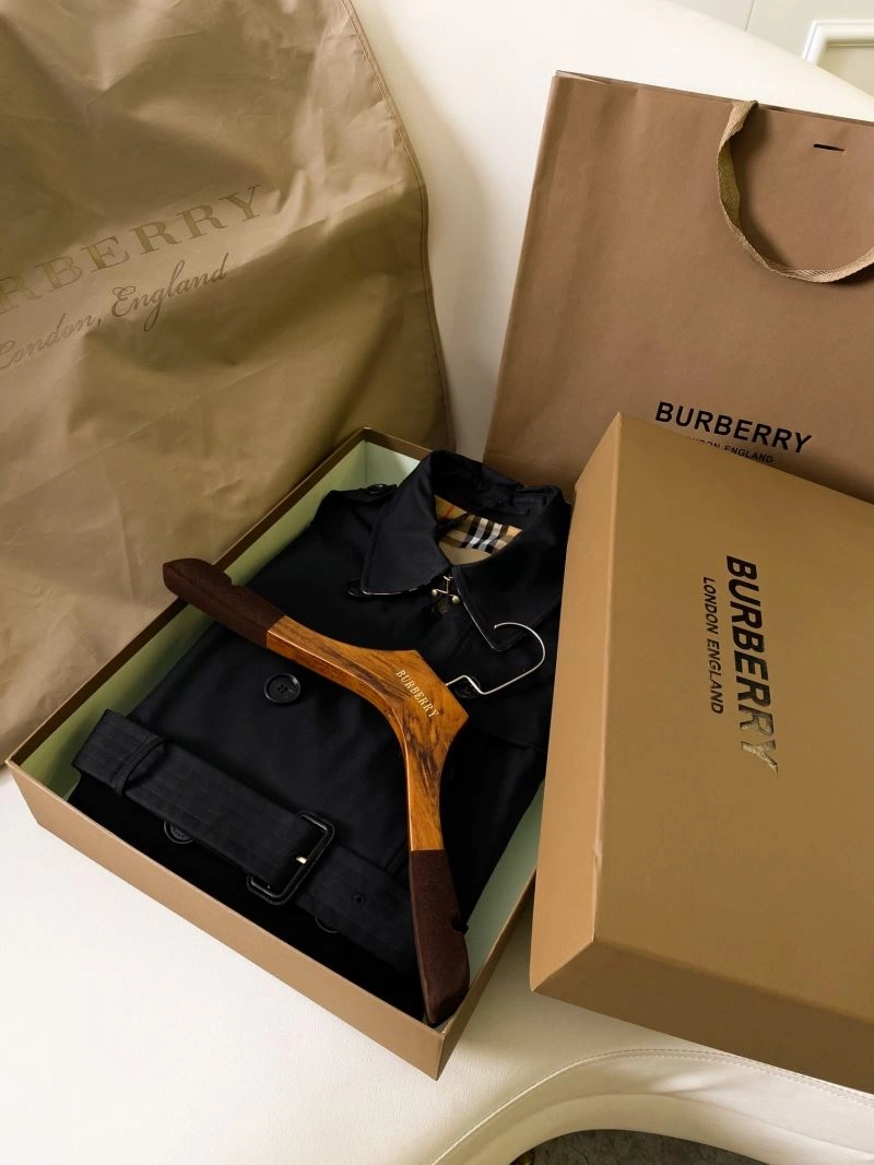 Burberry Outwear Contemporary 104575