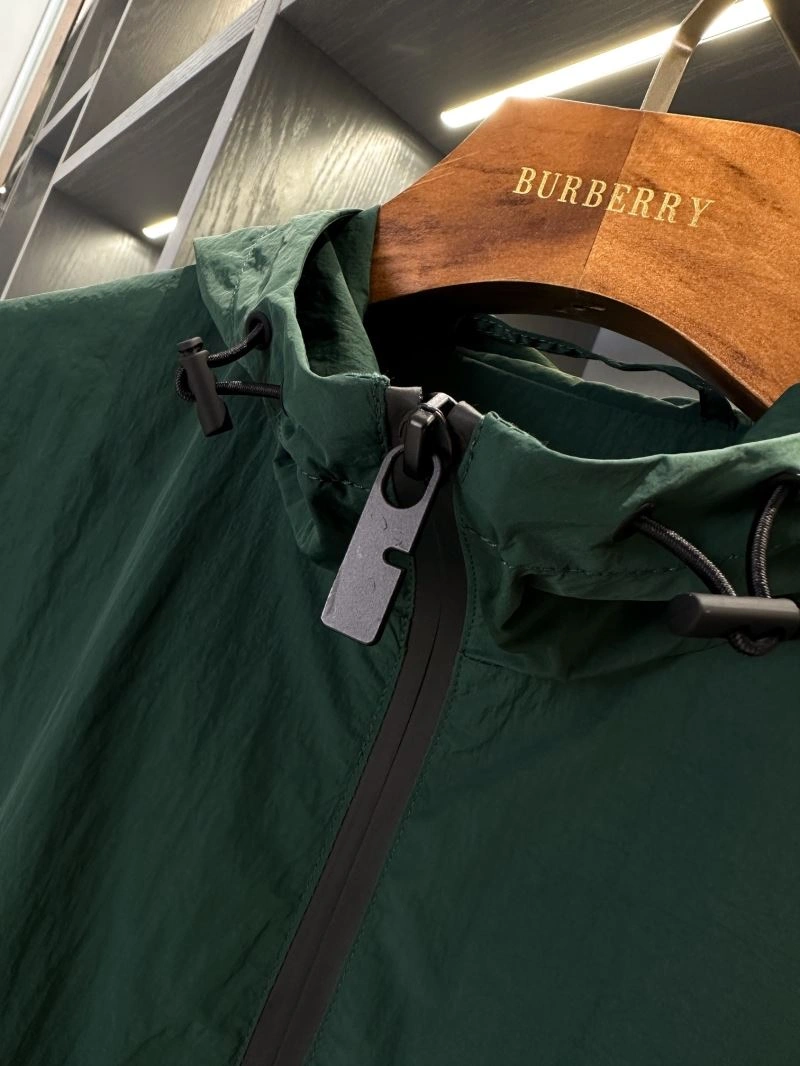 WrinkleFree Burberry Outwear 104495
