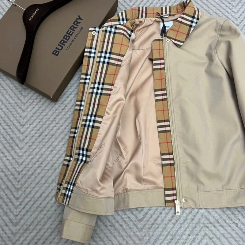 SunProtective Burberry Outwear 104521