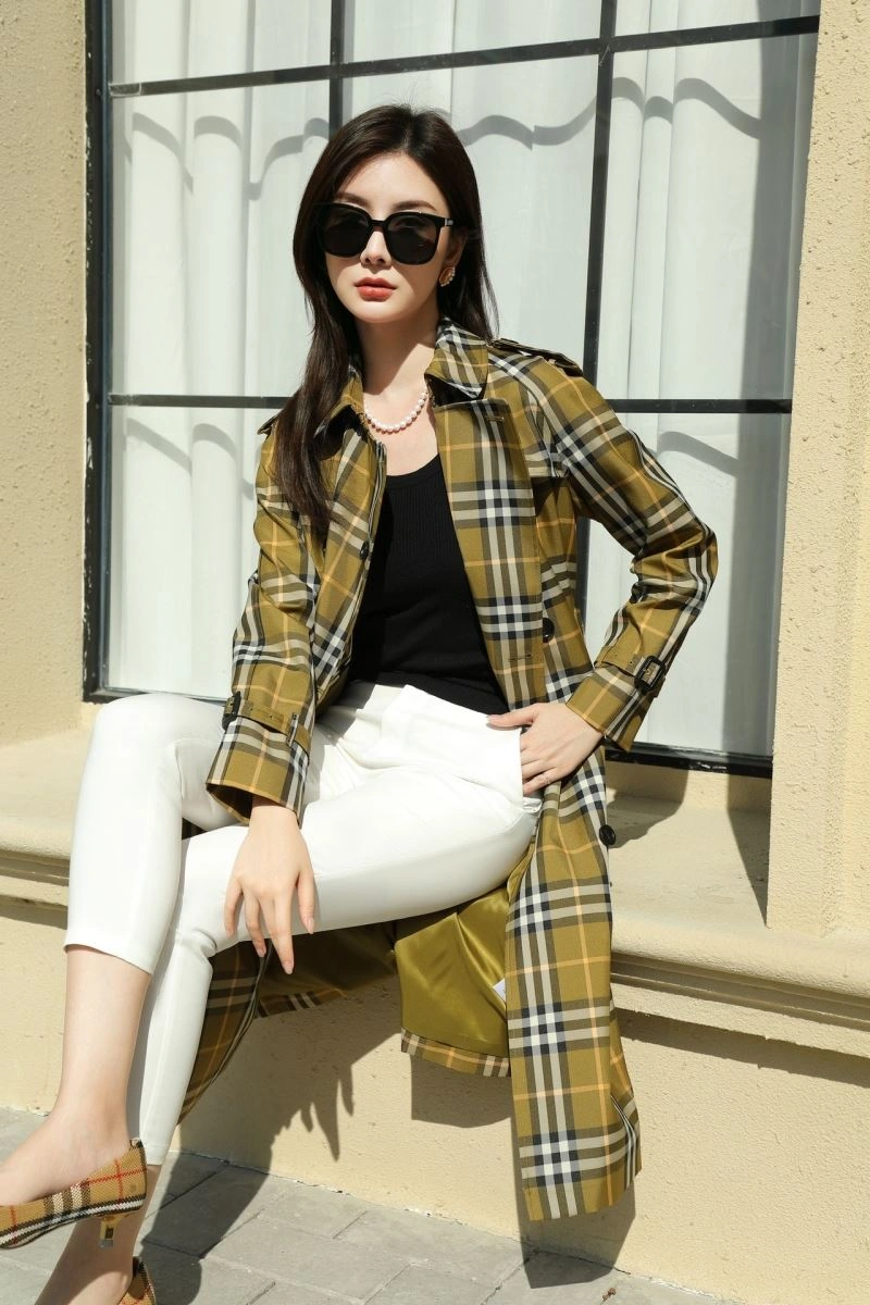 TimelessDesign Burberry Outwear 104486