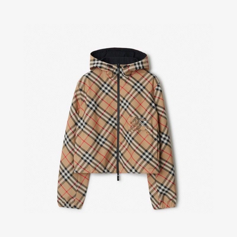 SportInspired Burberry Outwear 104515