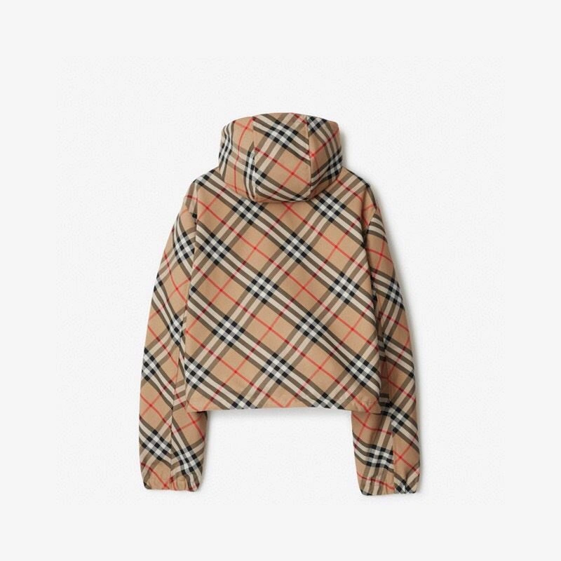 SportInspired Burberry Outwear 104515