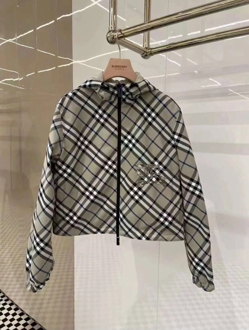 SmoothTexture Burberry Outwear 104480