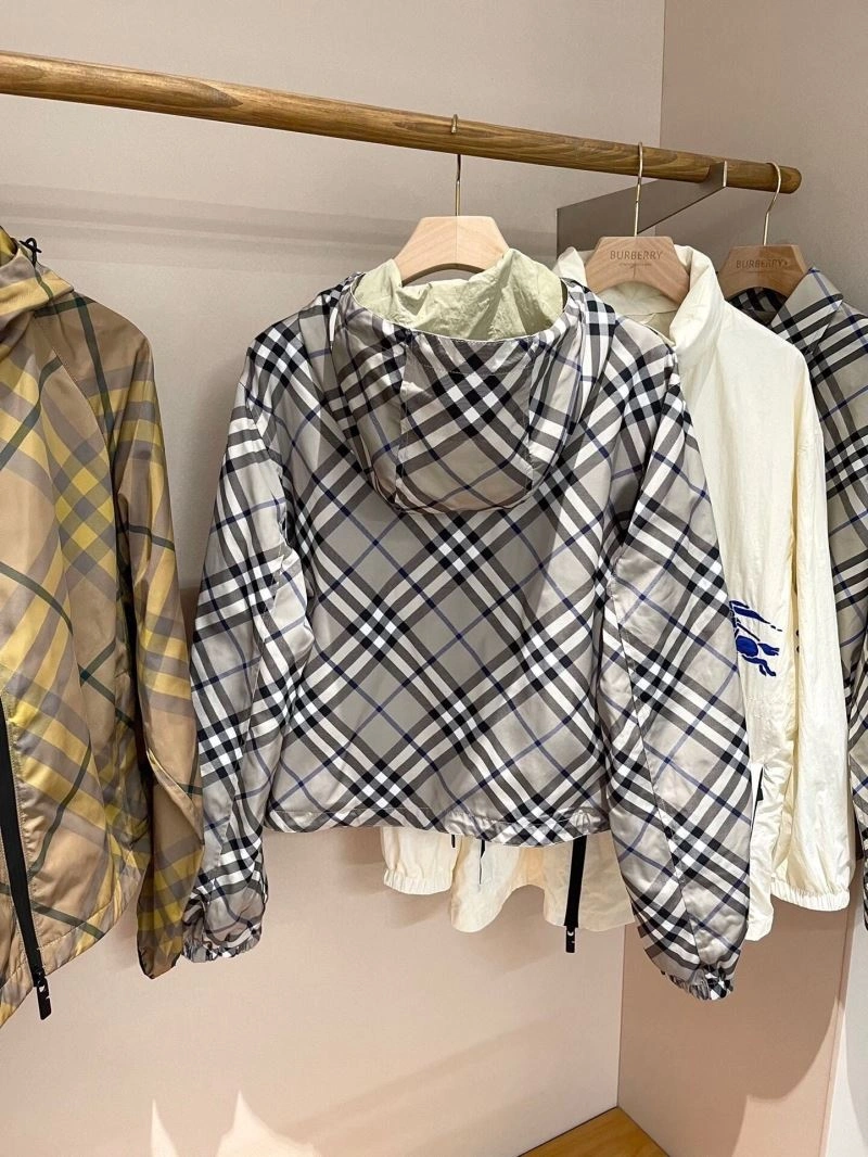 SmoothTexture Burberry Outwear 104480