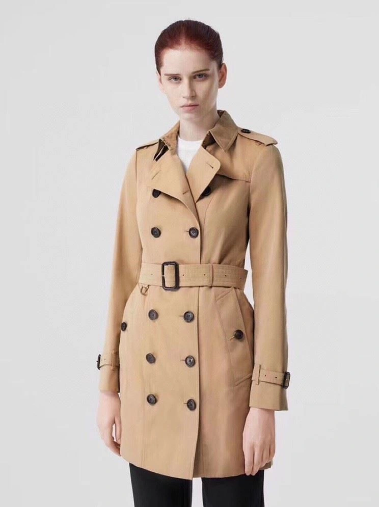 WaterResistant Burberry Outwear 104473
