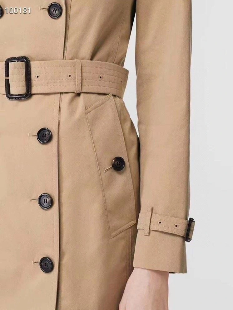 WaterResistant Burberry Outwear 104473
