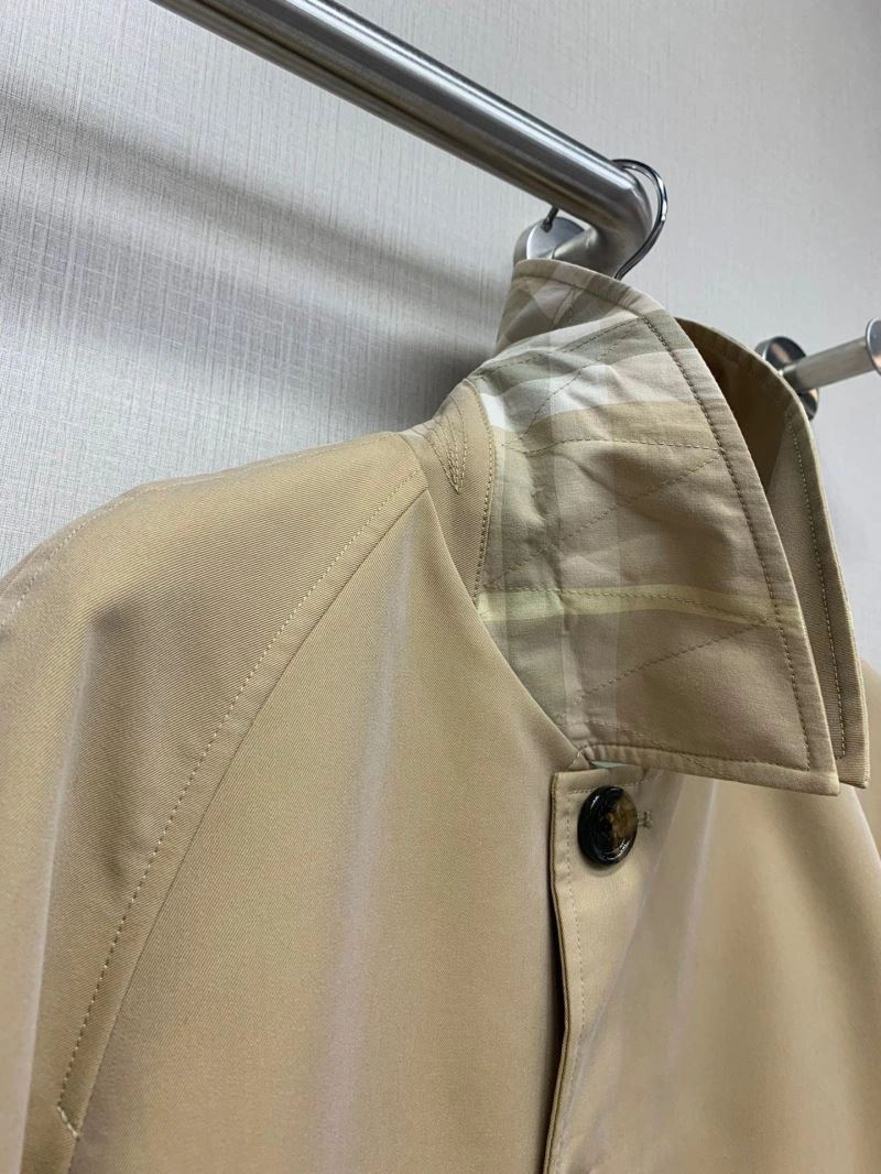 WellDesigned Burberry Outwear 104475