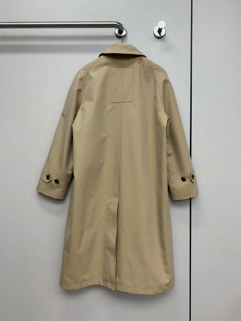 WellDesigned Burberry Outwear 104475