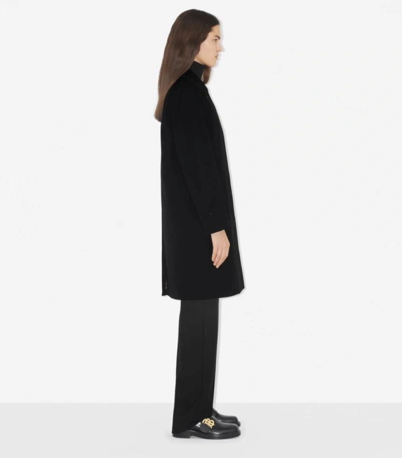 Timeless Burberry Outwear 104472