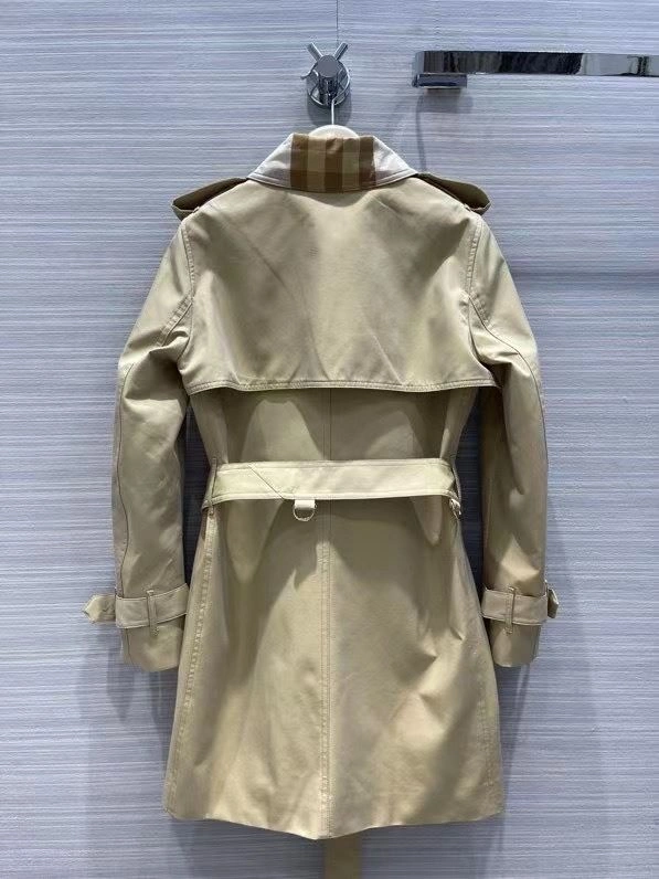 Durable Burberry Outwear 104465