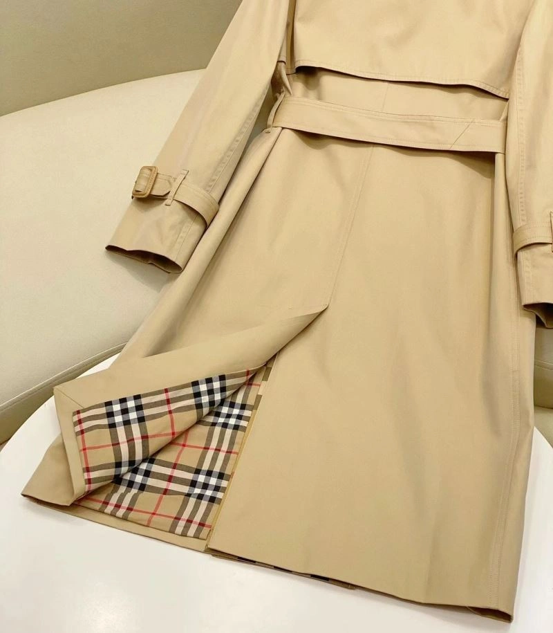 SmoothTexture Burberry Outwear 104462