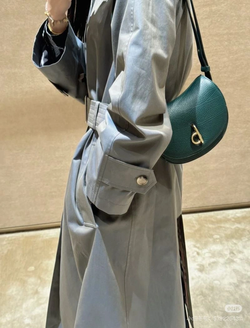 Burberry Outwear Modern 104464