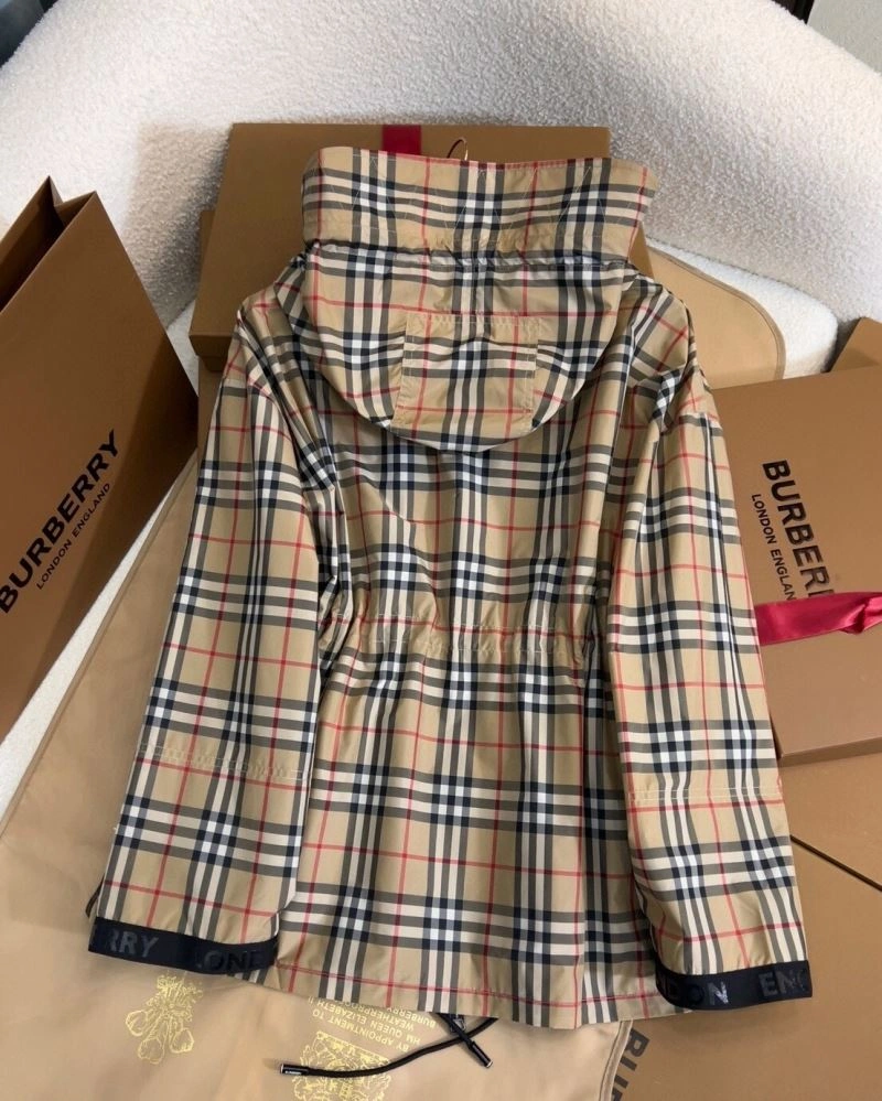 TravelReady Burberry Outwear 104454