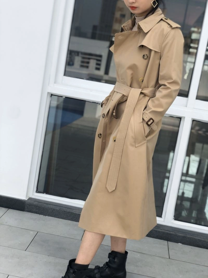Effortless Burberry Outwear 104482