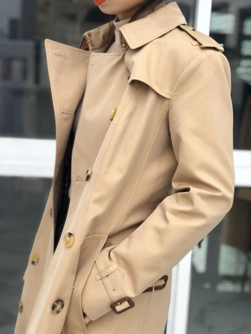 Effortless Burberry Outwear 104482