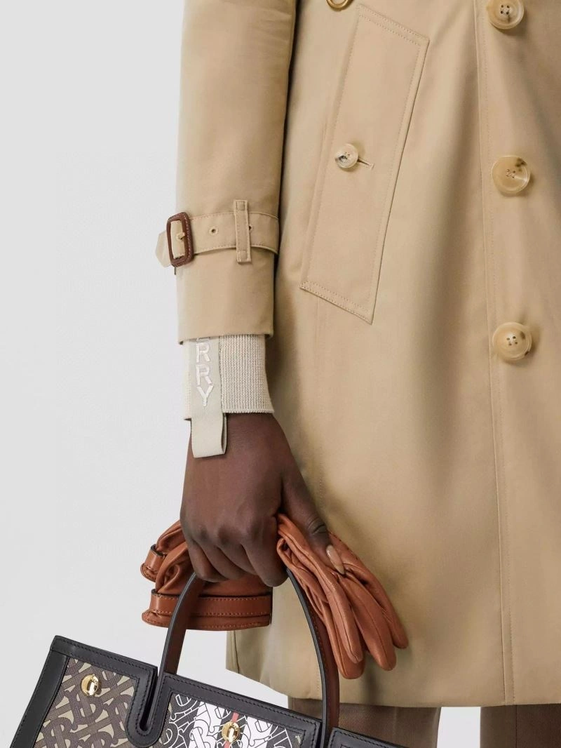 Burberry Outwear Flexible 104436