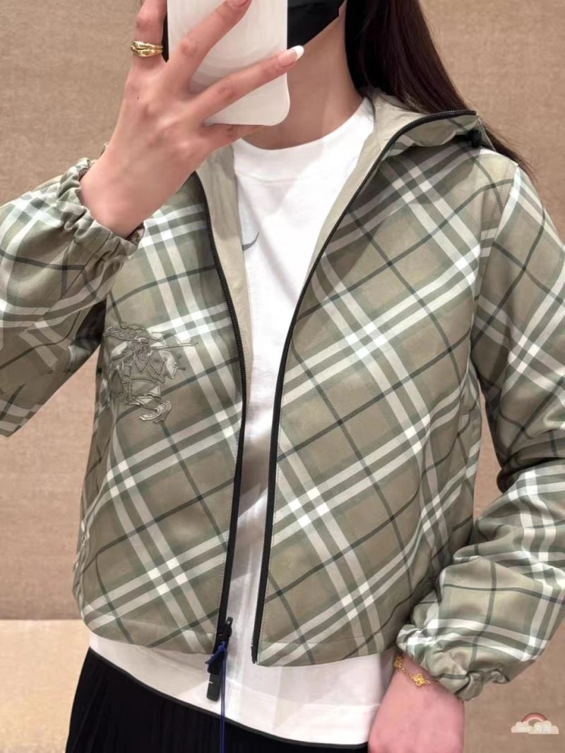 Seasonal Burberry Outwear 104427