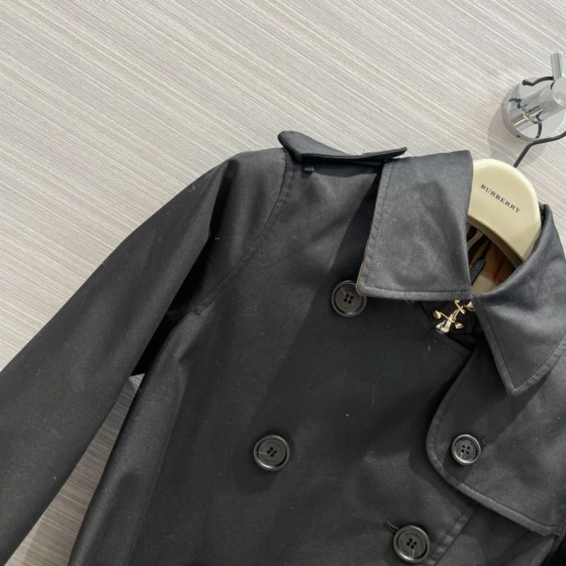 Burberry Outwear Cozy 104425