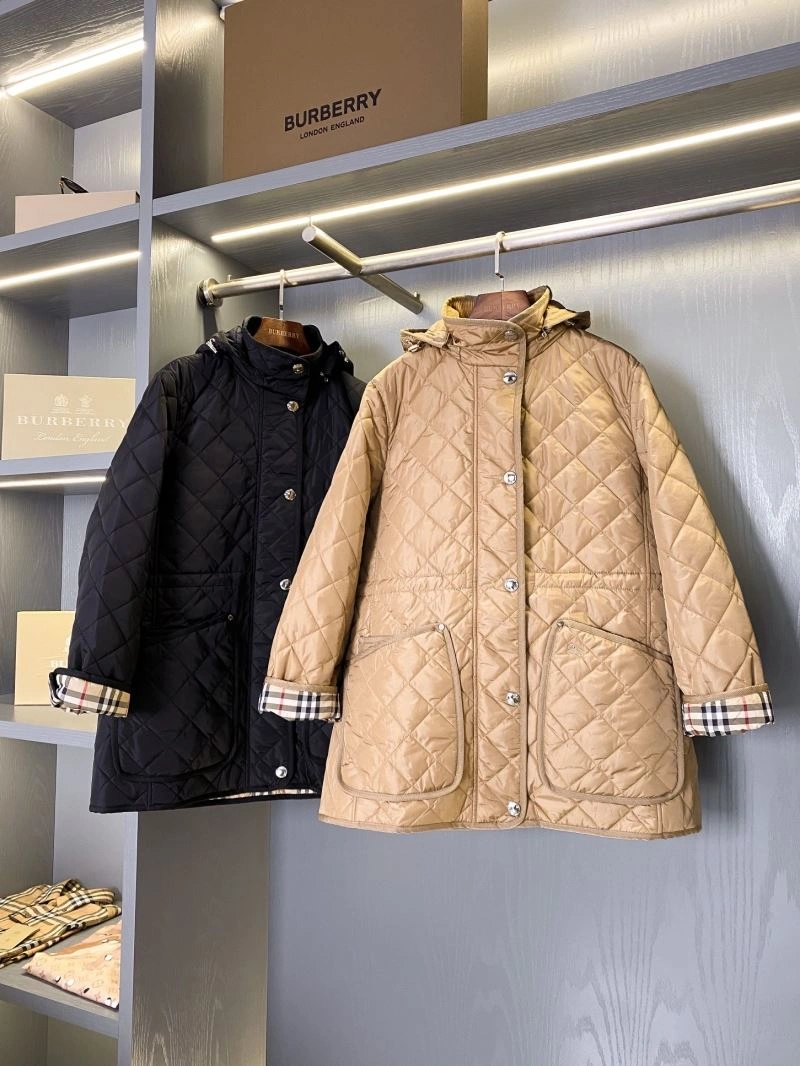 Burberry Outwear Lightweight 104458