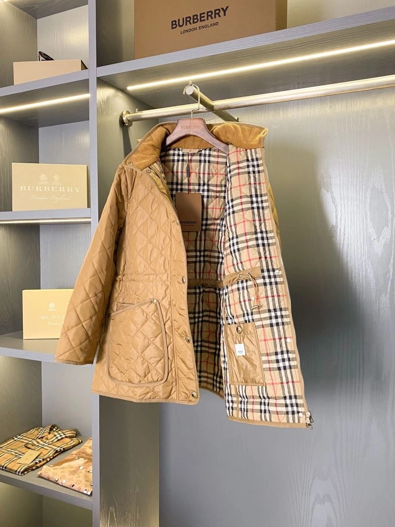 Burberry Outwear Lightweight 104458