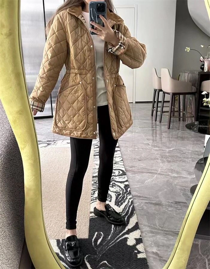 Burberry Outwear Original 104420