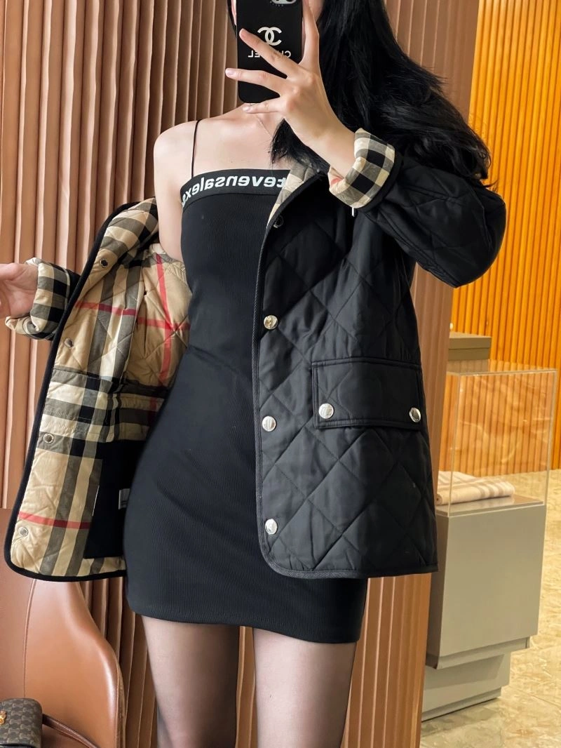 Burberry Outwear GoAnywhere 104413