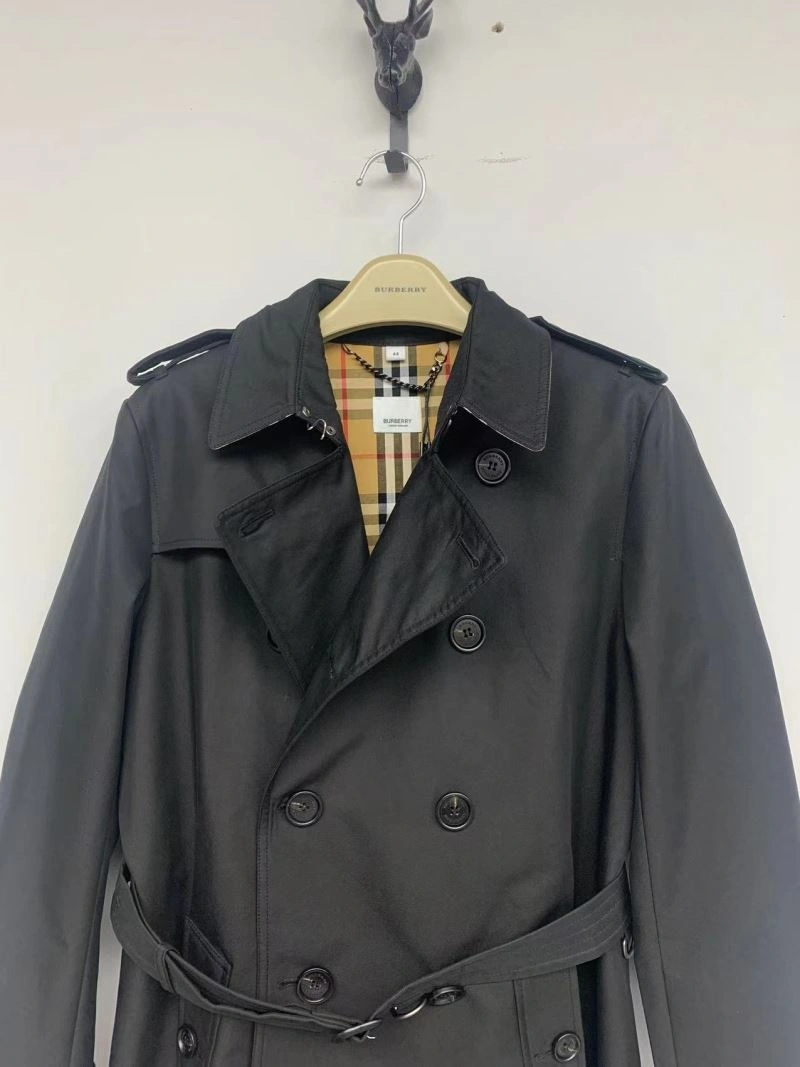 Burberry Outwear Durable 104450