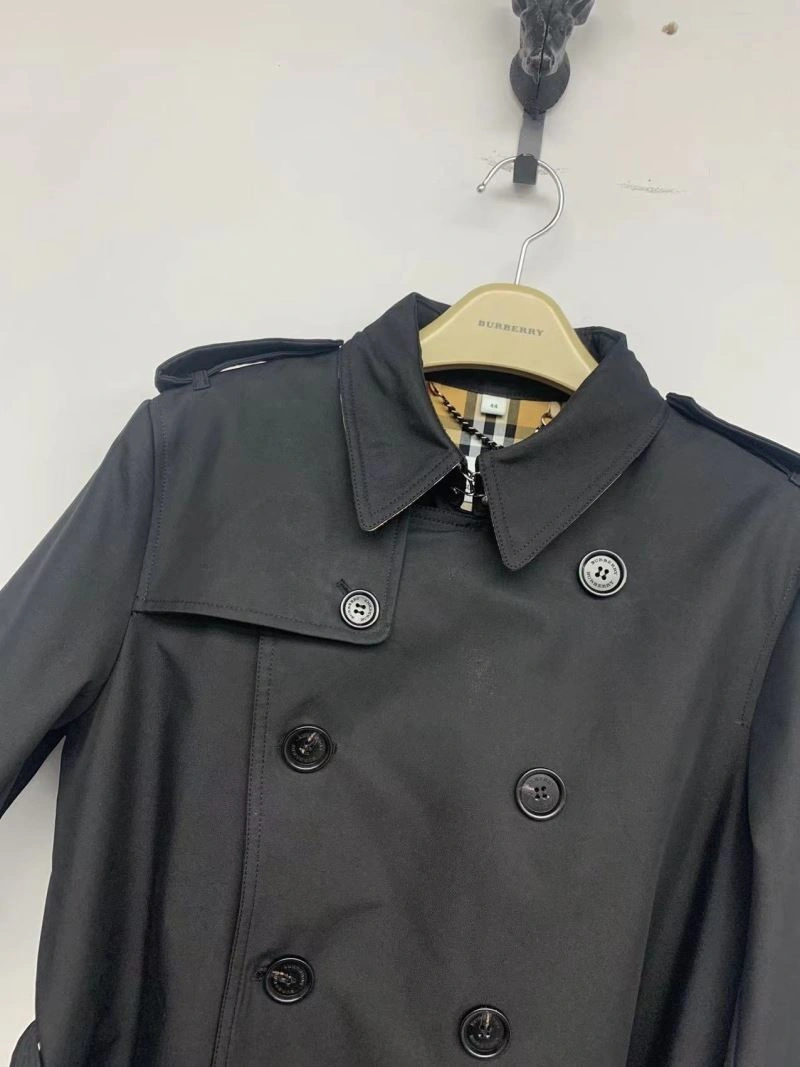 Burberry Outwear Durable 104450