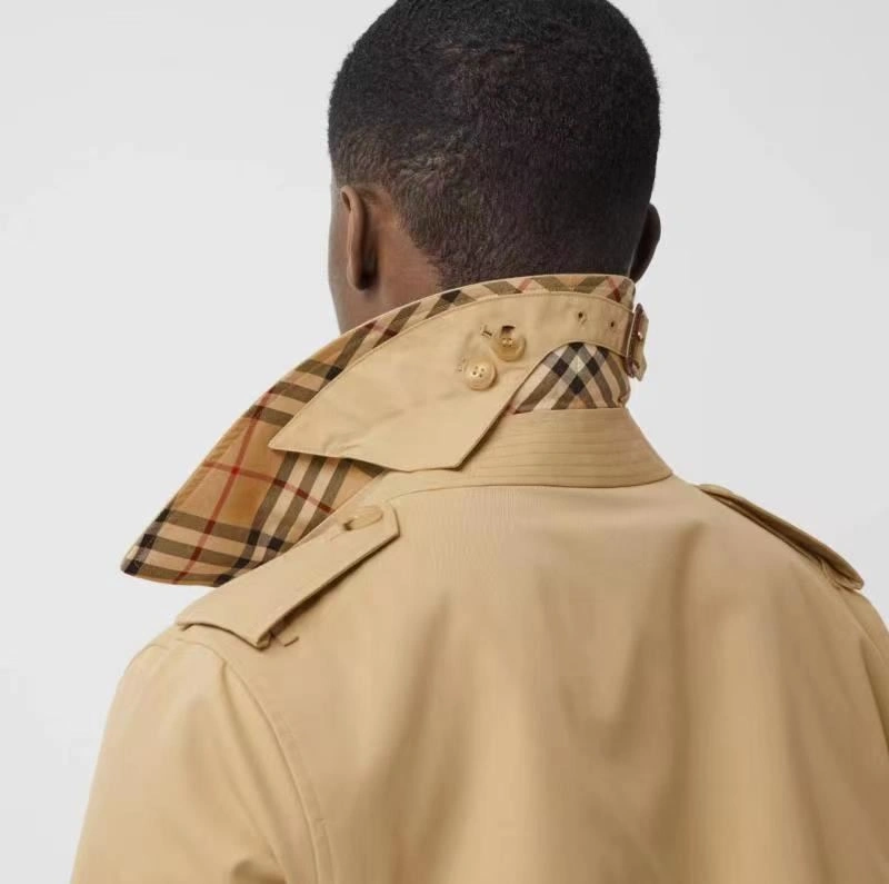 Attractive Burberry Outwear 104410