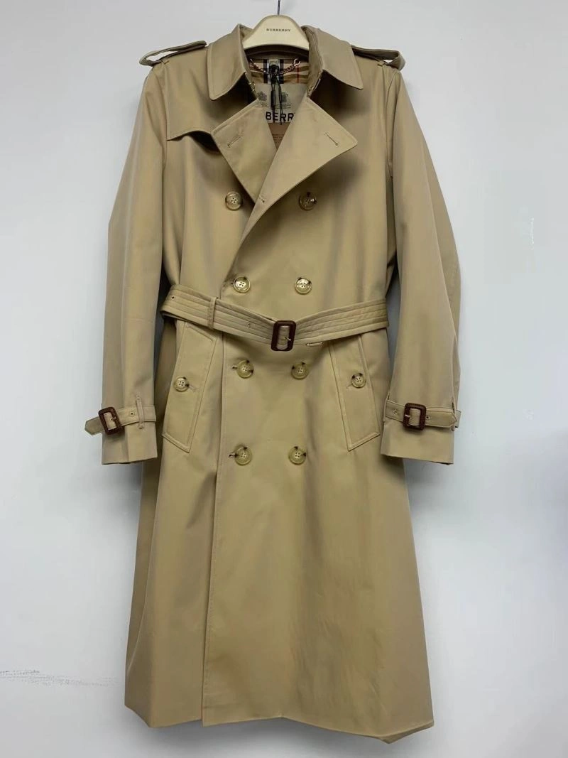 Classic Burberry Outwear 104409
