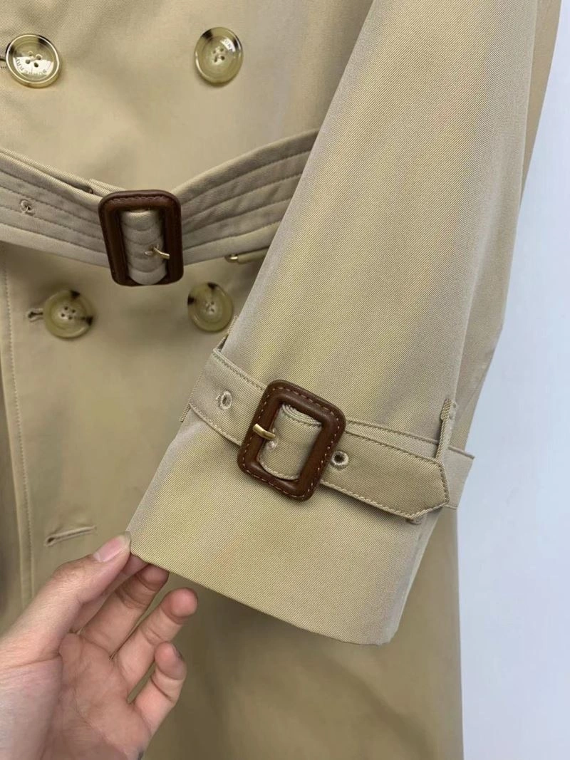 Classic Burberry Outwear 104409
