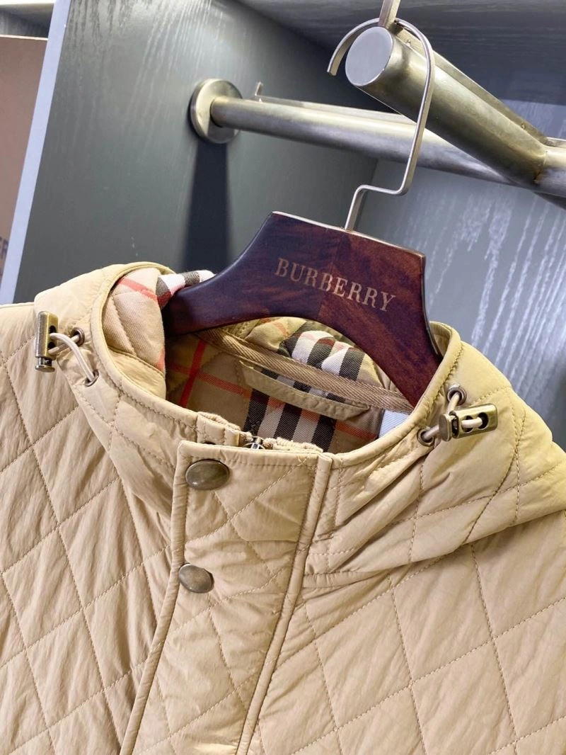 Burberry Outwear Upgraded 104404