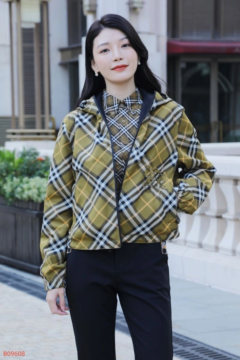 WellDesigned Burberry Outwear 104399
