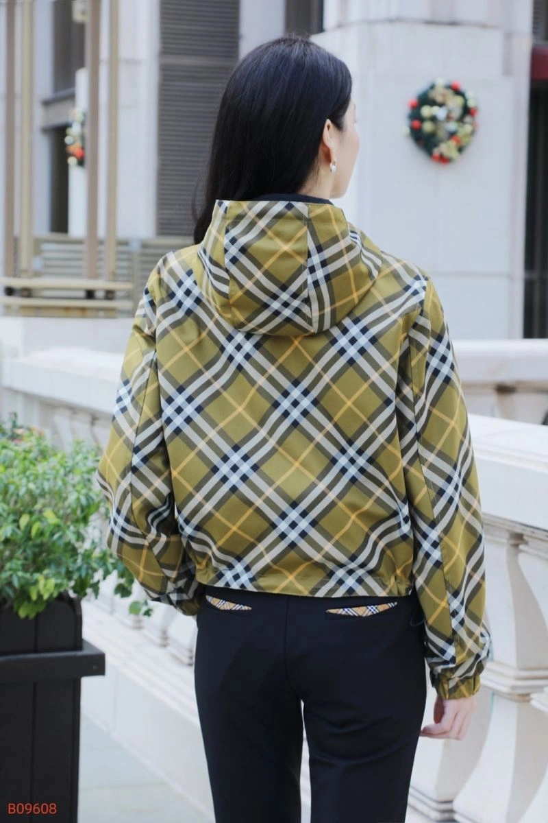 WellDesigned Burberry Outwear 104399