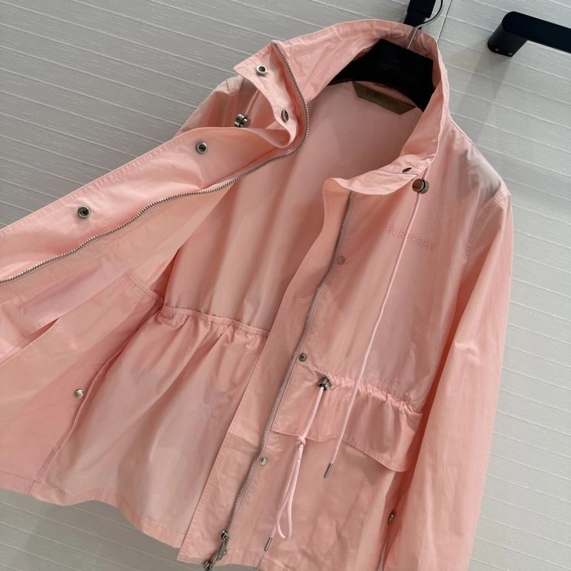 Burberry Outwear OdorResistant 104400