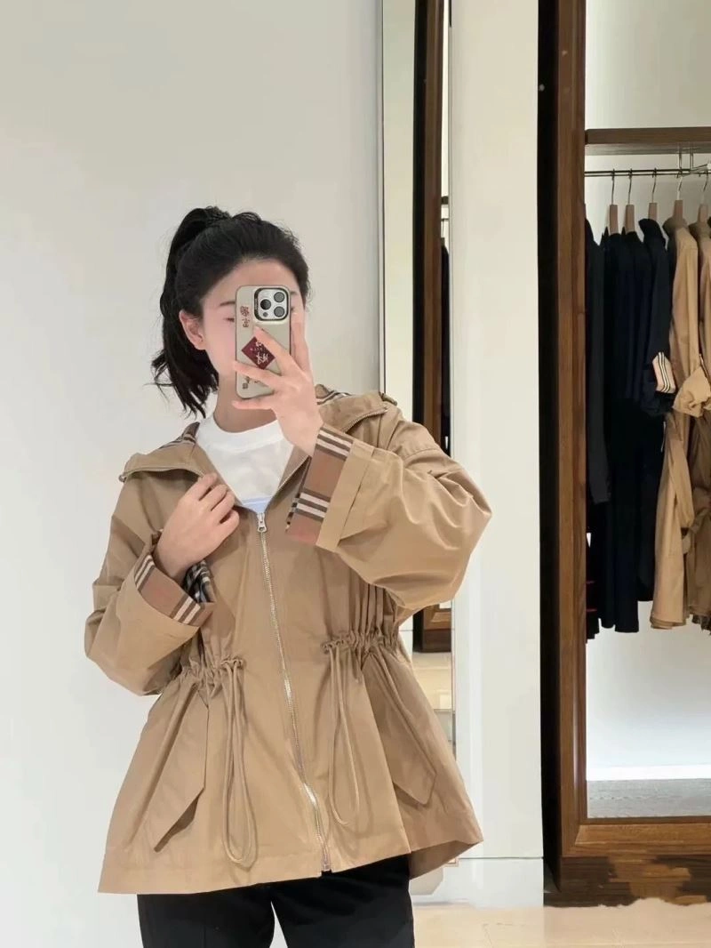 TimelessDesign Burberry Outwear 104490