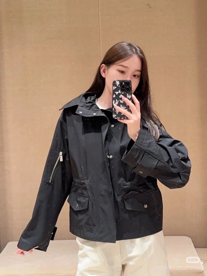 Burberry Outwear WeatherProof 104395