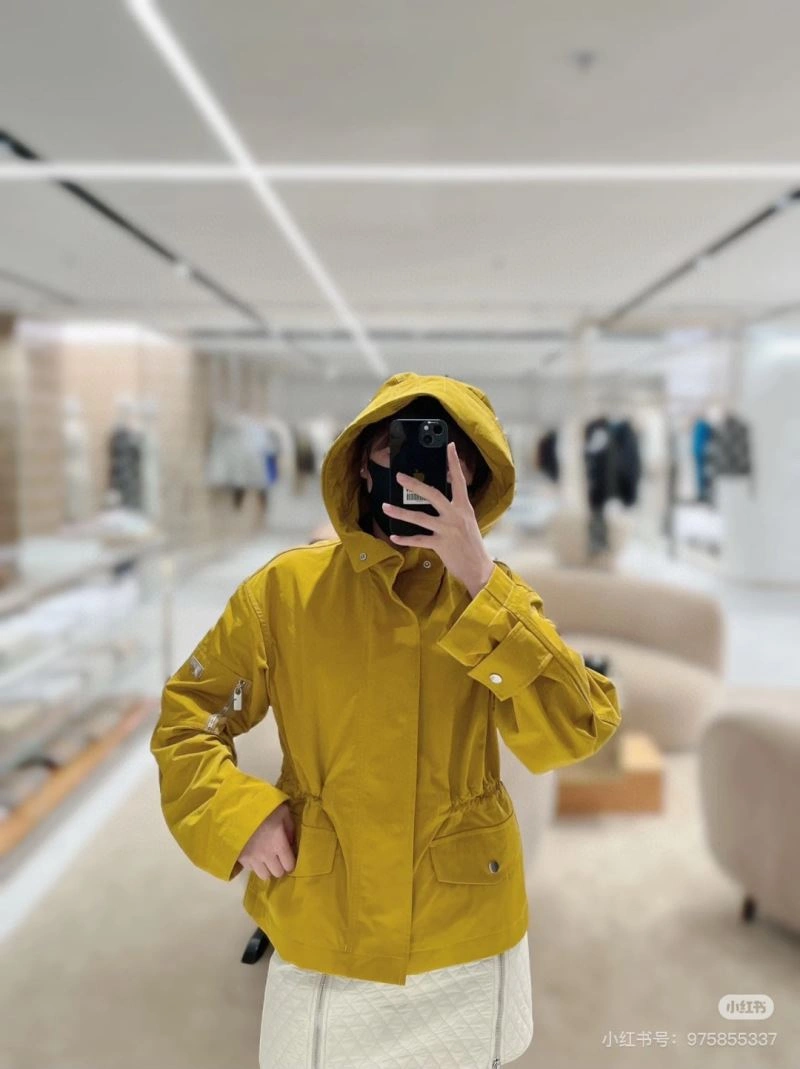 Burberry Outwear ZeroBulk 104446