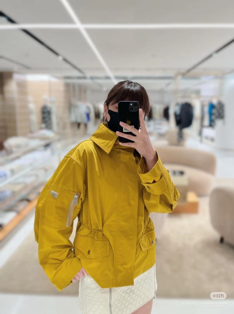 Burberry Outwear ZeroBulk 104446