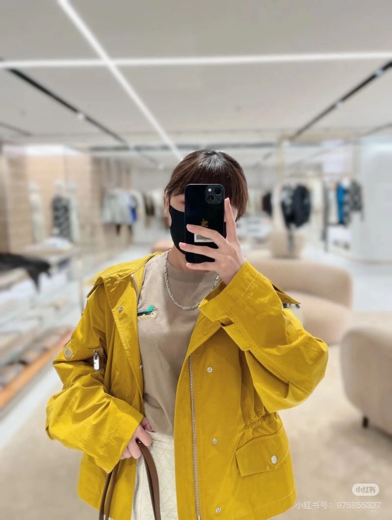 Burberry Outwear ZeroBulk 104446