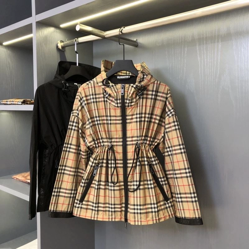 Popular Burberry Outwear 104383